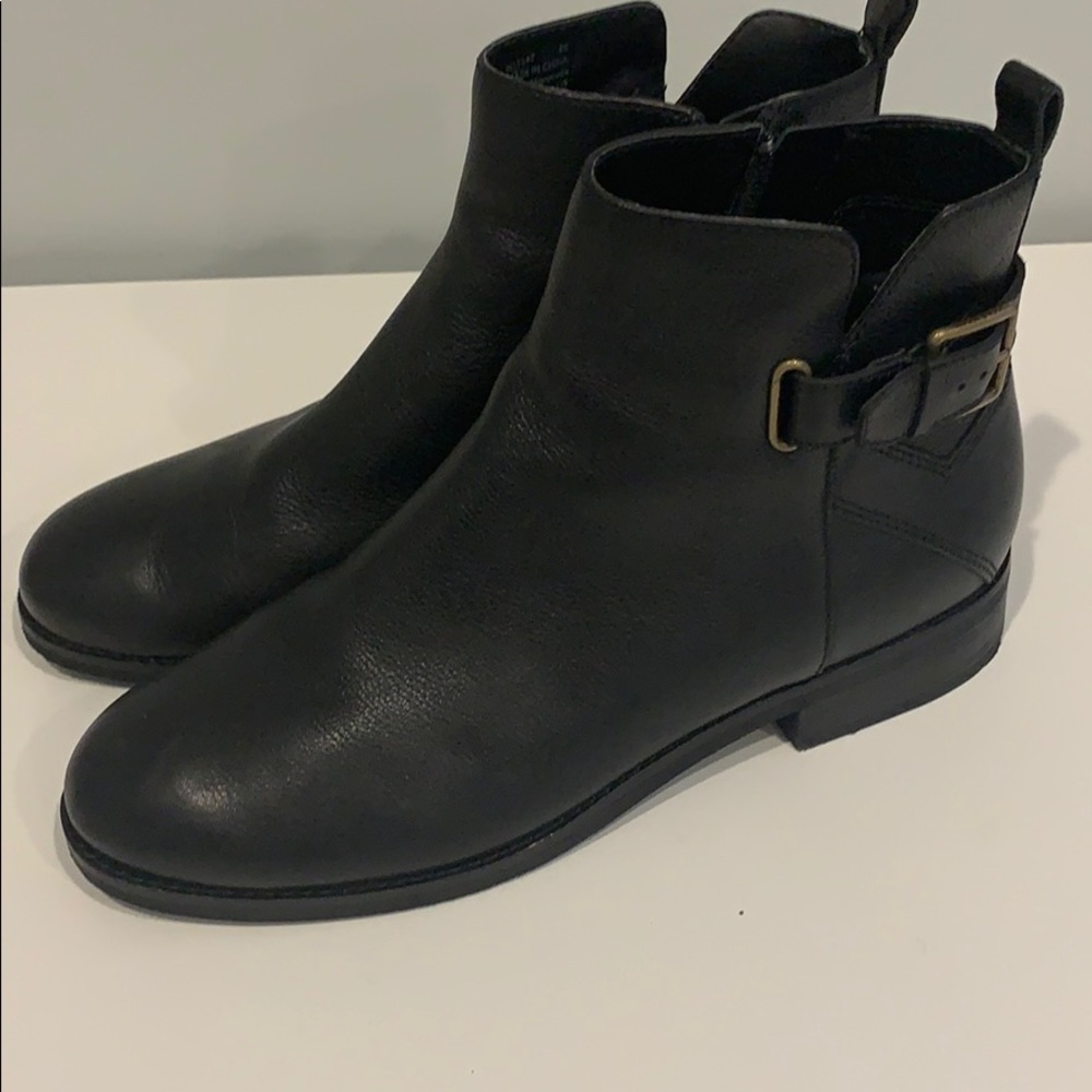 COLE HAAN ankle boots